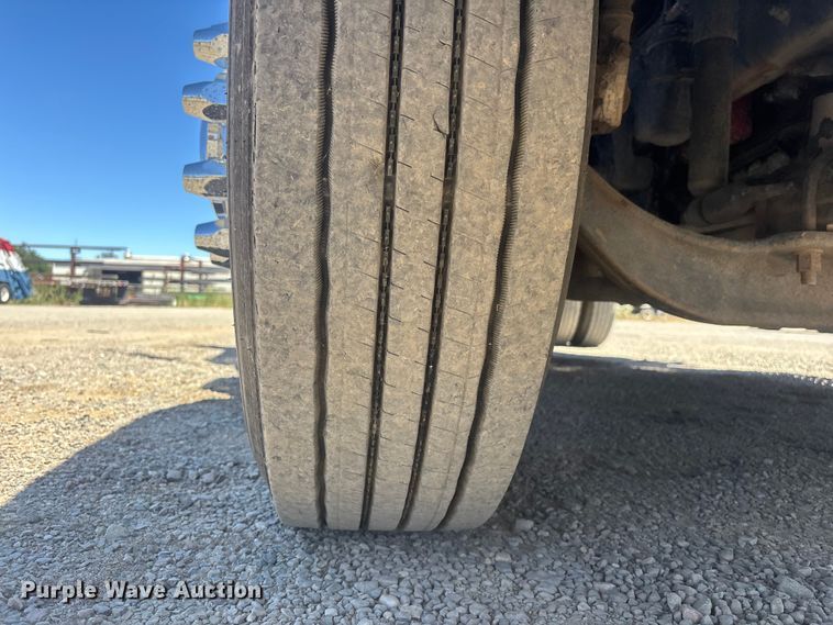 image for item ER7683 2006 Freightliner Coronado dump truck