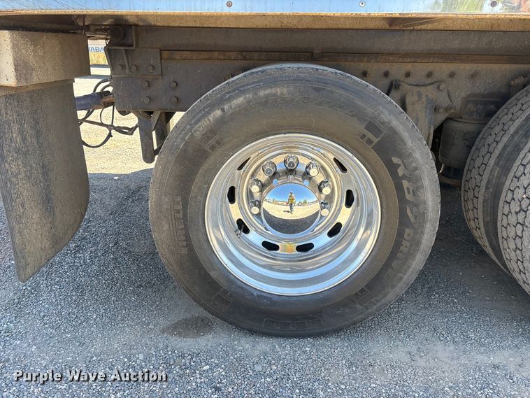 image for item ER7683 2006 Freightliner Coronado dump truck