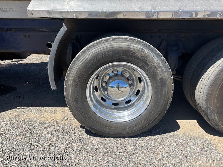 image for item ER7683 2006 Freightliner Coronado dump truck