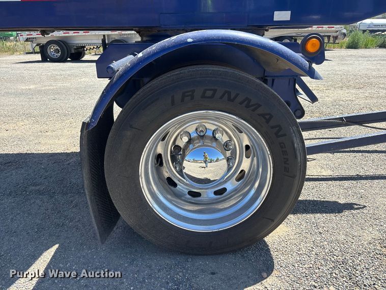image for item ER7683 2006 Freightliner Coronado dump truck