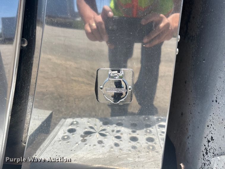 image for item ER7684 2007 Freightliner Coronado dump truck