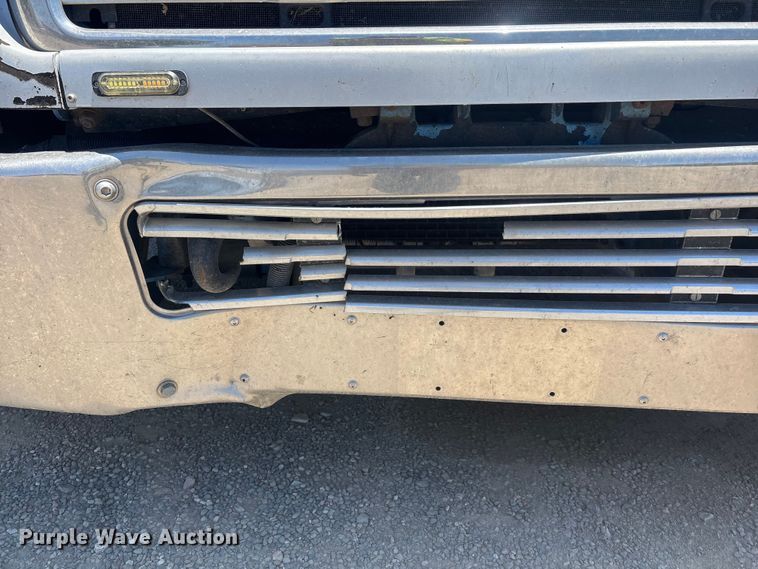 image for item ER7684 2007 Freightliner Coronado dump truck