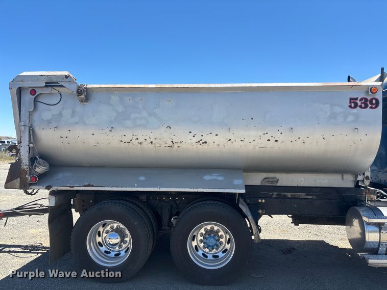 image for item ER7684 2007 Freightliner Coronado dump truck