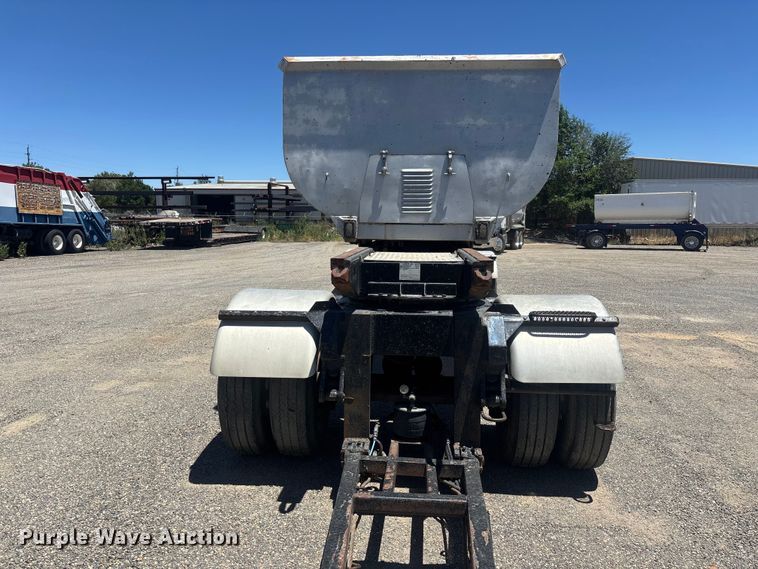 image for item ER7684 2007 Freightliner Coronado dump truck