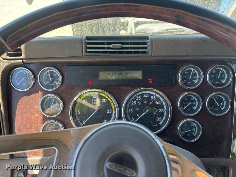 image for item ER7684 2007 Freightliner Coronado dump truck