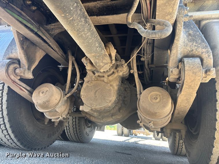 image for item ER7684 2007 Freightliner Coronado dump truck