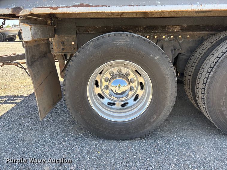 image for item ER7684 2007 Freightliner Coronado dump truck