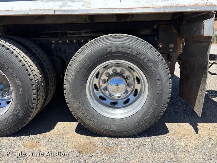 image for item ER7684 2007 Freightliner Coronado dump truck