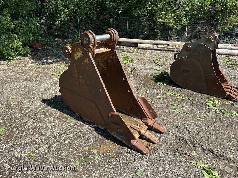 image for item ES6501 Caterpillar 320 excavator bucket