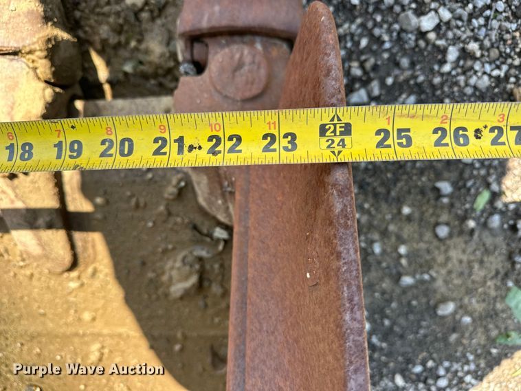 image for item ES6501 Caterpillar 320 excavator bucket