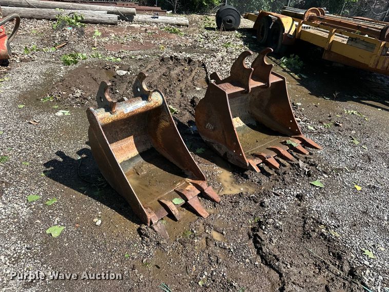 image for item ES6503 (2) excavator buckets