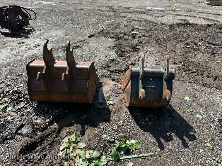 image for item ES6503 (2) excavator buckets