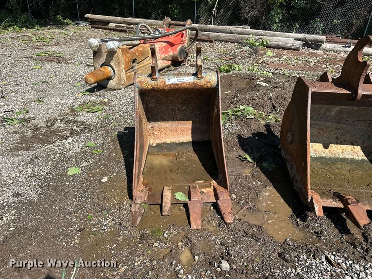 image for item ES6503 (2) excavator buckets
