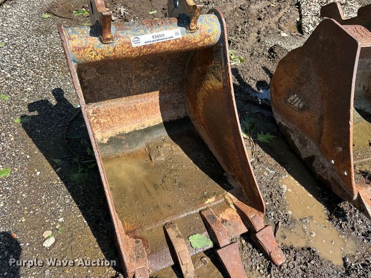image for item ES6503 (2) excavator buckets