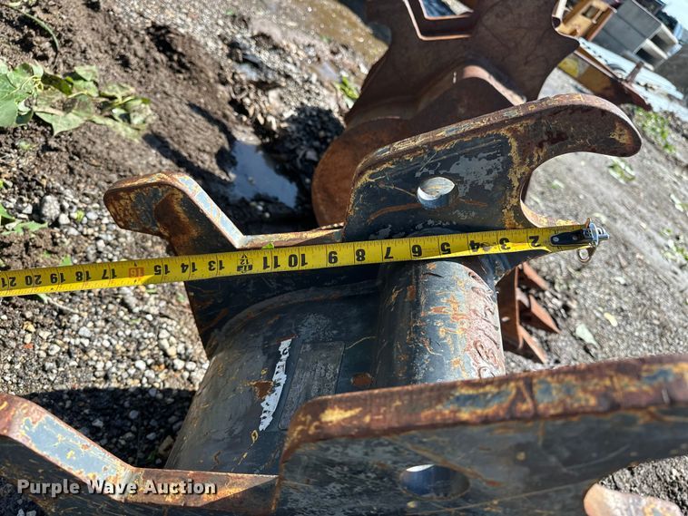 image for item ES6503 (2) excavator buckets