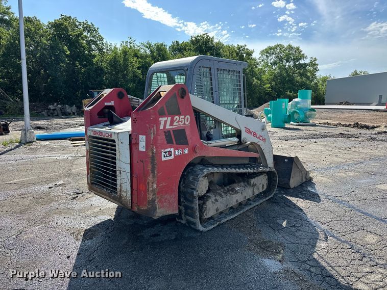 image for item ES6504 2012 Takeuchi TL250 tracked skid steer loader