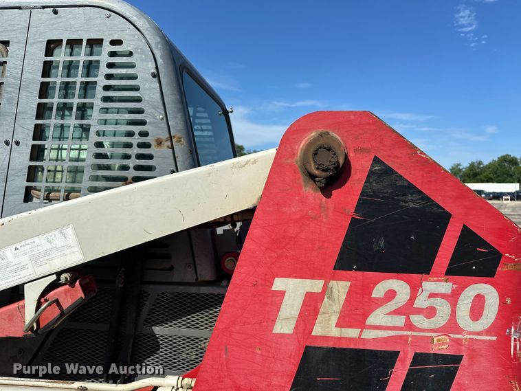 image for item ES6504 2012 Takeuchi TL250 tracked skid steer loader