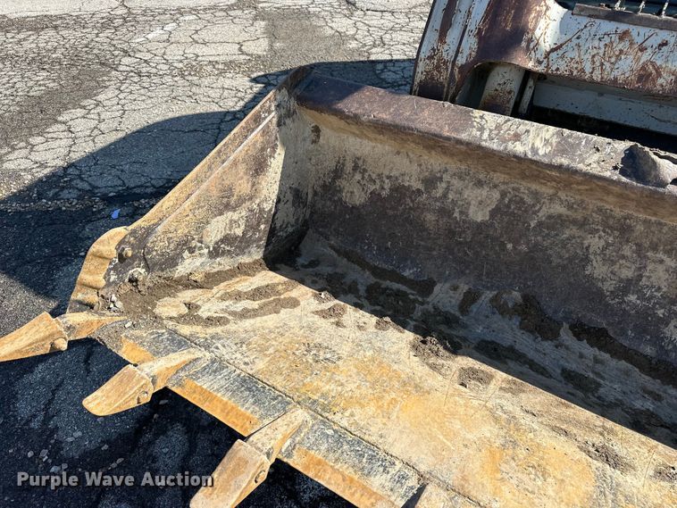 image for item ES6504 2012 Takeuchi TL250 tracked skid steer loader