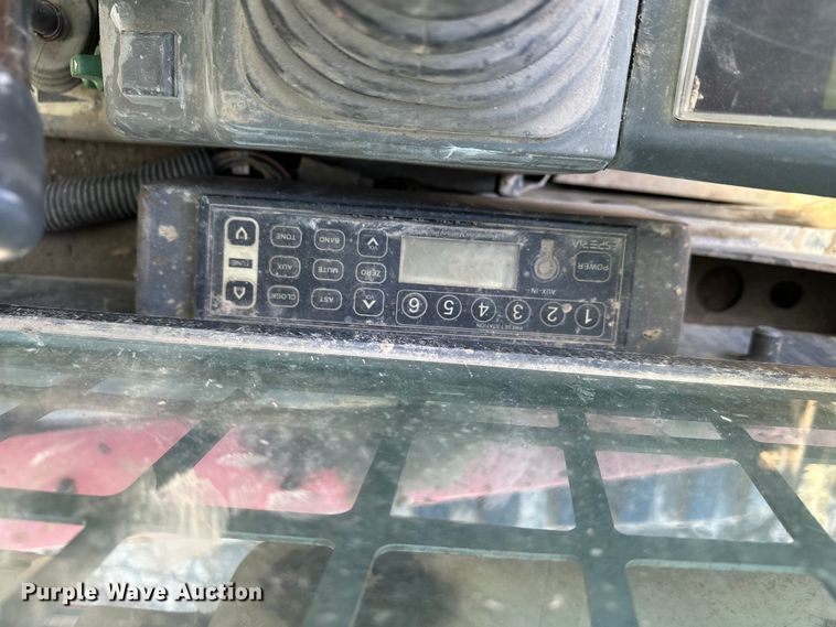image for item ES6504 2012 Takeuchi TL250 tracked skid steer loader