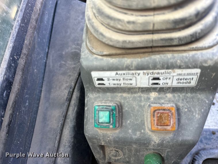image for item ES6504 2012 Takeuchi TL250 tracked skid steer loader