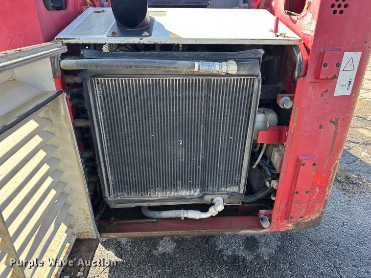 image for item ES6504 2012 Takeuchi TL250 tracked skid steer loader