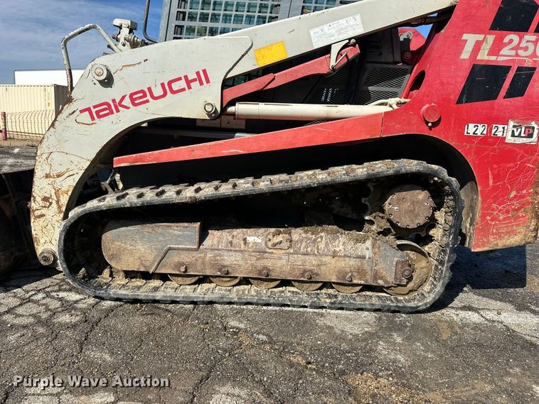 image for item ES6504 2012 Takeuchi TL250 tracked skid steer loader