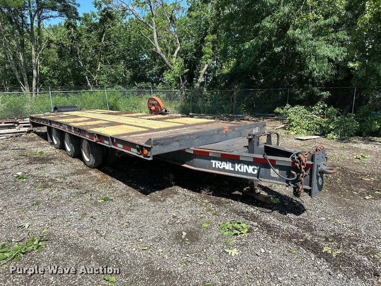 image for item ES6505 1997 Trail King tilt deck equipment trailer