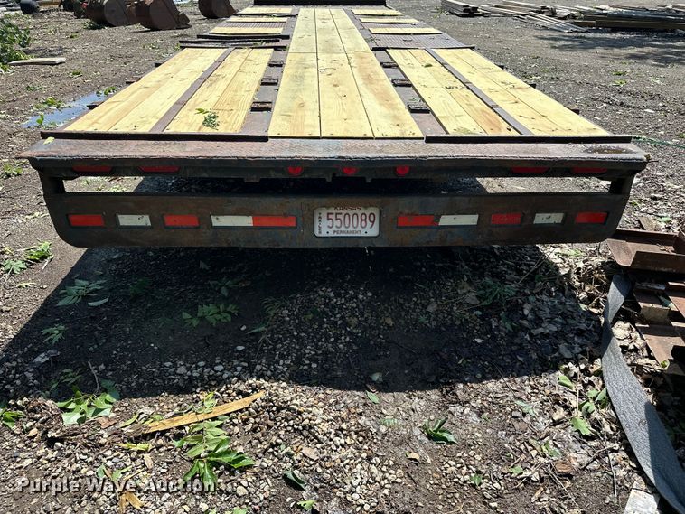 image for item ES6505 1997 Trail King tilt deck equipment trailer