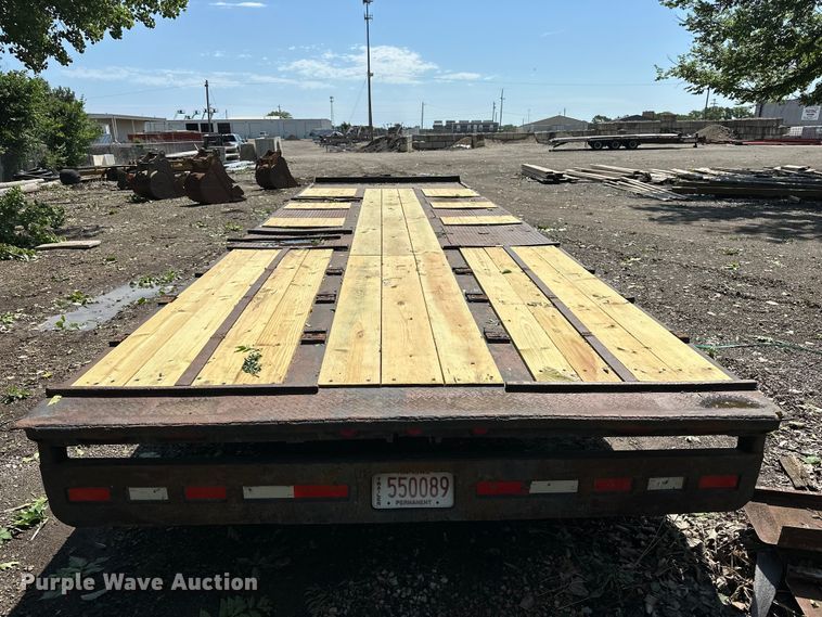 image for item ES6505 1997 Trail King tilt deck equipment trailer