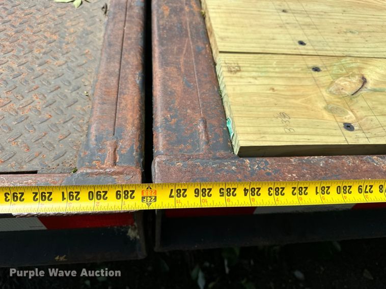 image for item ES6505 1997 Trail King tilt deck equipment trailer