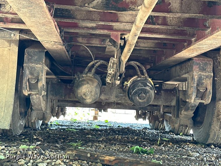 image for item ES6505 1997 Trail King tilt deck equipment trailer