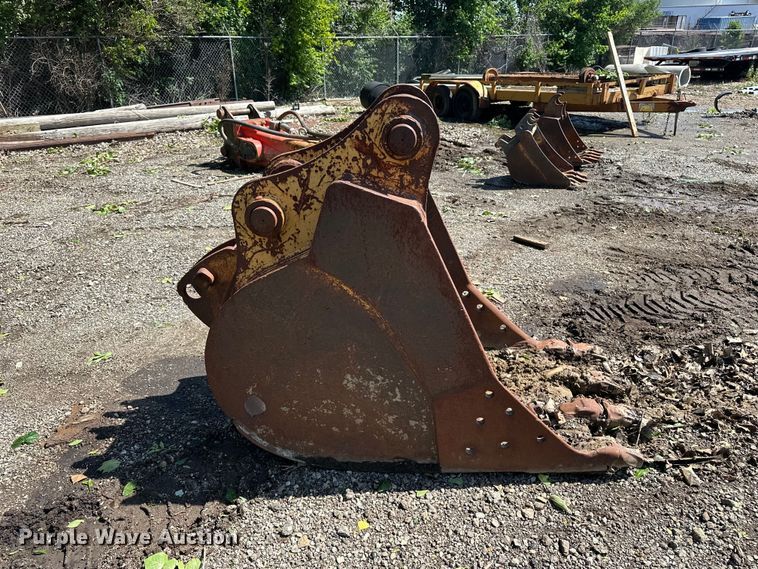 image for item ES6507 Excavator bucket