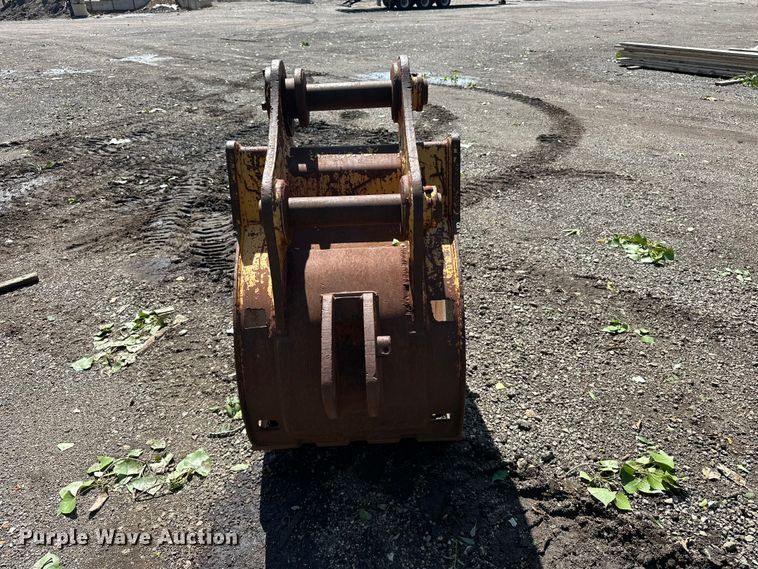 image for item ES6507 Excavator bucket