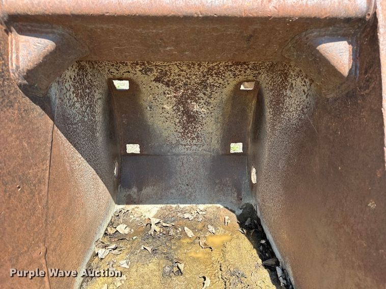 image for item ES6507 Excavator bucket