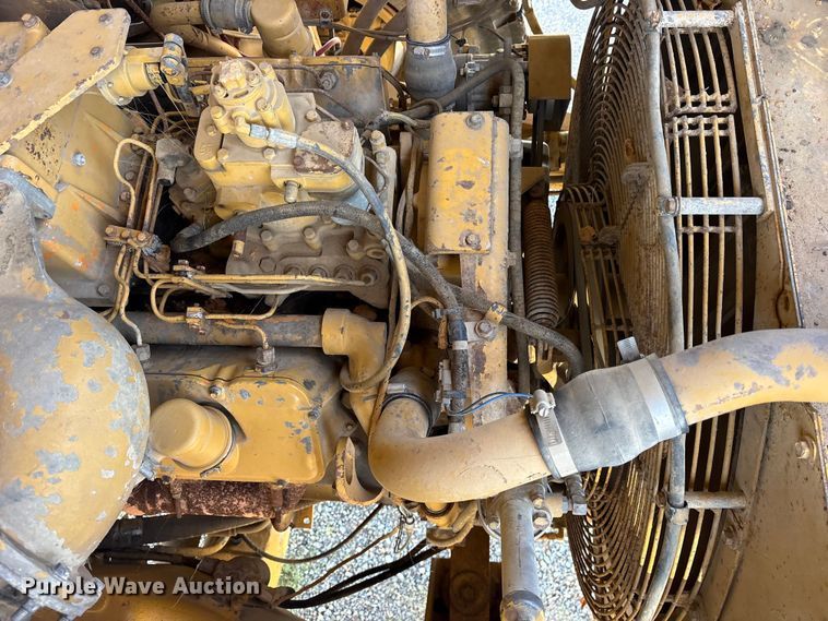image for item ET0090 1990 Caterpillar 769C articulated haul truck