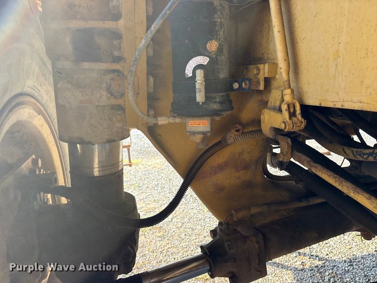 image for item ET0090 1990 Caterpillar 769C articulated haul truck