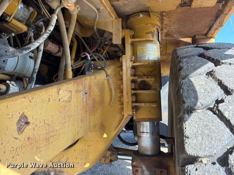 image for item ET0090 1990 Caterpillar 769C articulated haul truck