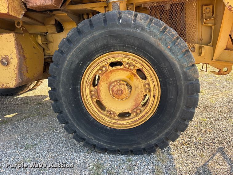 image for item ET0090 1990 Caterpillar 769C articulated haul truck
