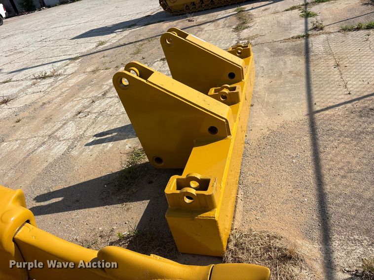 image for item ET0091 Dozer ripper frame
