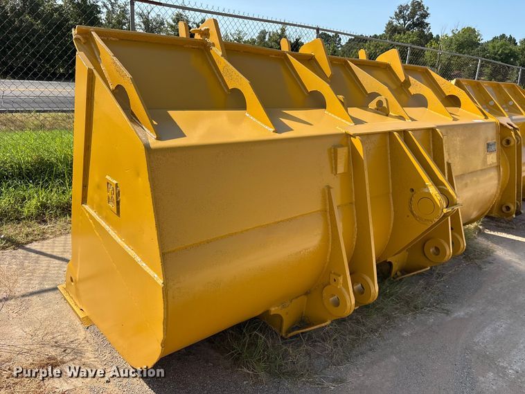 image for item ET0093 Balderson B66-5 wheel loader bucket