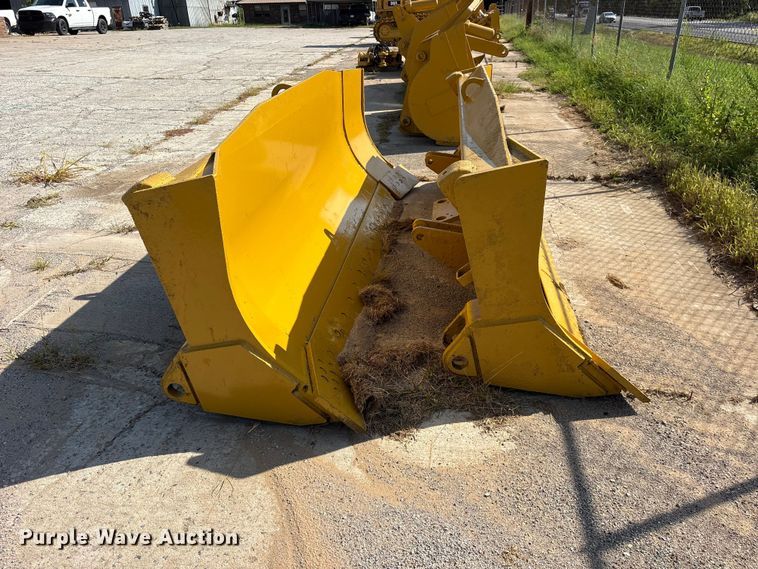 image for item ET0095 (2) dozer blades