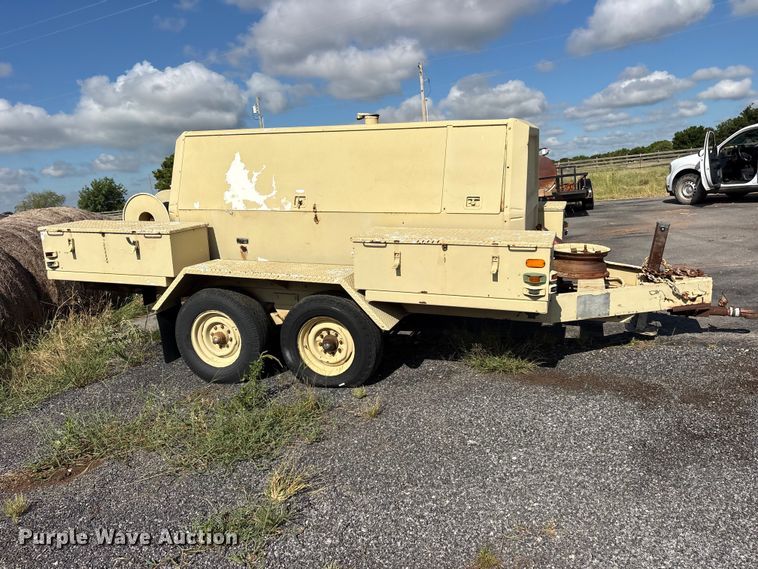 image for item ET0114 1985 Ingersoll Rand P-250-W-D-M-H268 air compressor