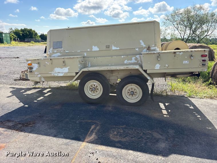 image for item ET0114 1985 Ingersoll Rand P-250-W-D-M-H268 air compressor