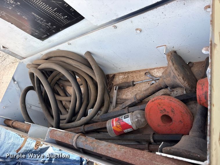 image for item ET0114 1985 Ingersoll Rand P-250-W-D-M-H268 air compressor