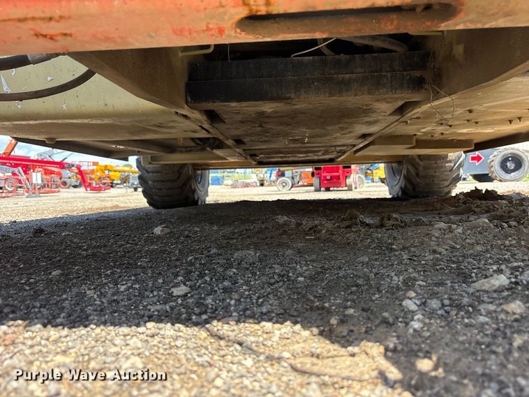image for item ET0123 2015 JLG 4394RT scissor lift