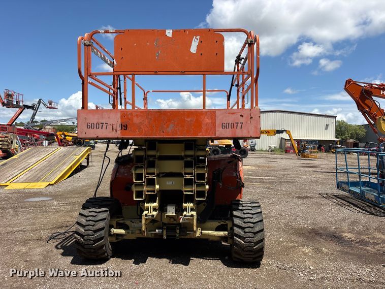 image for item ET0124 2007 JLG 4394RT scissor lift
