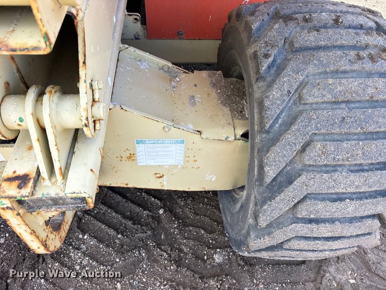 image for item ET0124 2007 JLG 4394RT scissor lift
