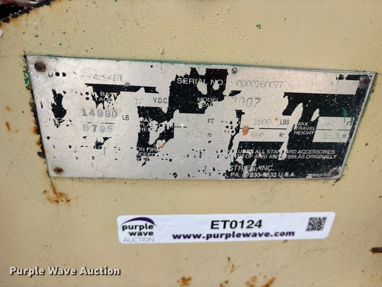 image for item ET0124 2007 JLG 4394RT scissor lift
