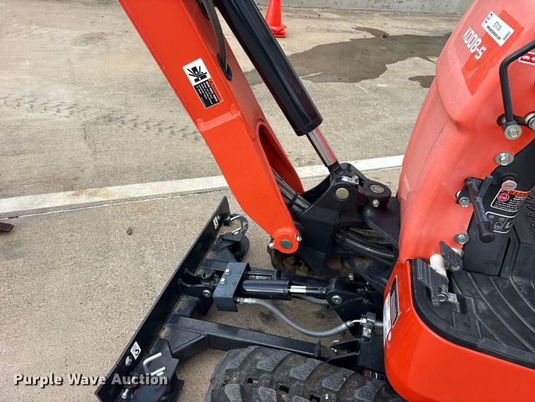 image for item ET0126 2021 Kubota K008-5 mini excavator