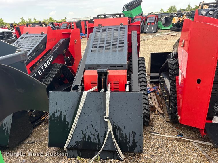 image for item ET0193 2024 Erie SCL850 compact utility loader